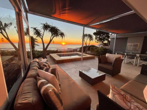 Sunset Bay Villa - Chic villa with ocean views